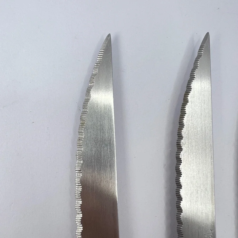 Set of 3 Betty Crocker Black Serrated Knives 9